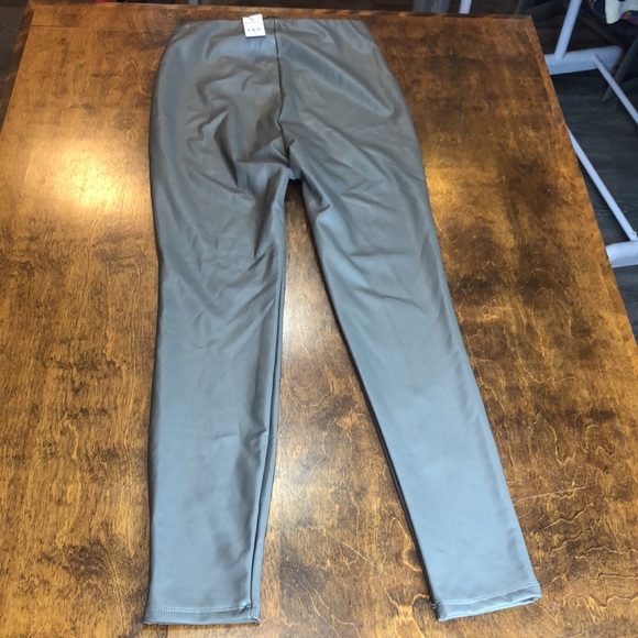 Express faux Leather XS Pants NWT - Picture 10 of 14